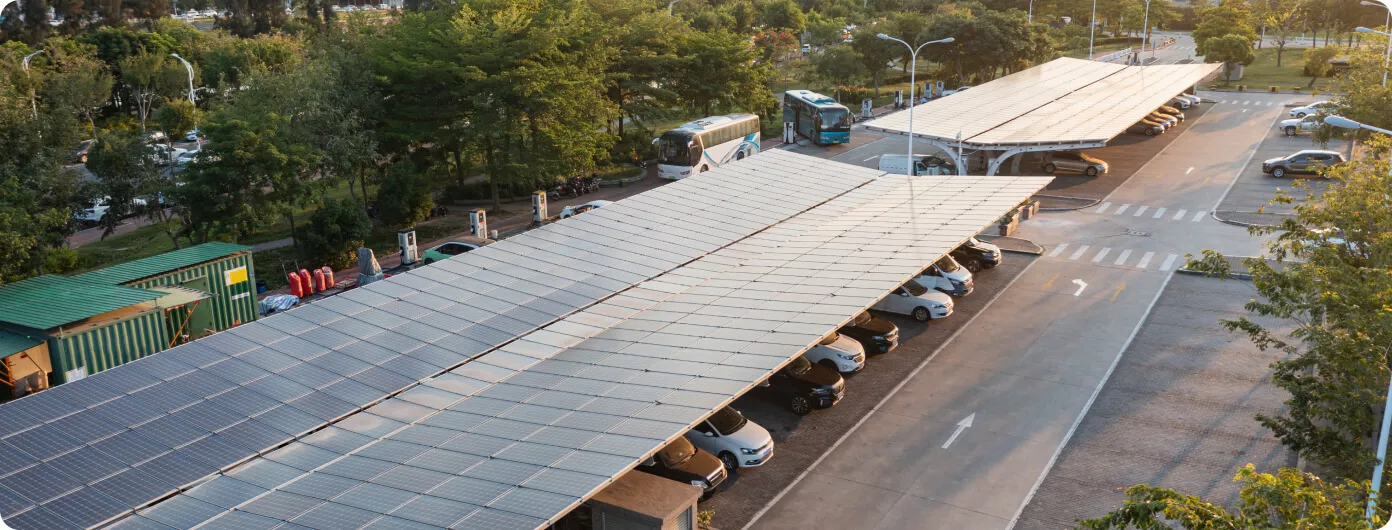 Instalación solar en un parking