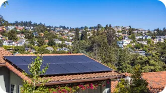 Instalación de placas solares en vivienda